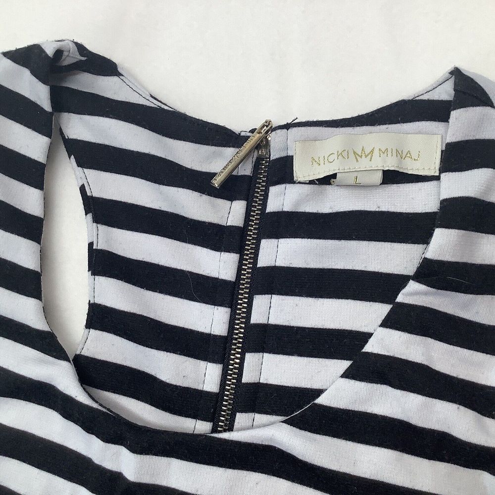 Nicki Minaj Black White Bodycon Dress Size Large back Zipper Stretch Striped - Picture 11 of 12